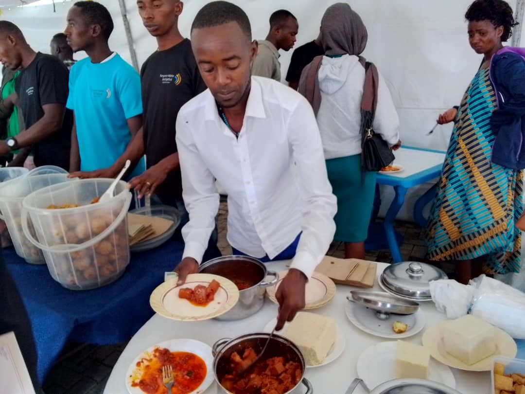 Hari abakora ibikomoka kuri soya nkinyama za Tofu