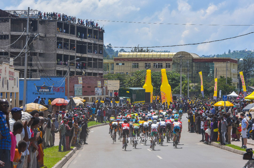 Mu mujyi wa Rubavu aho bahagurukiye, abafana bari baje kwihera ijisho