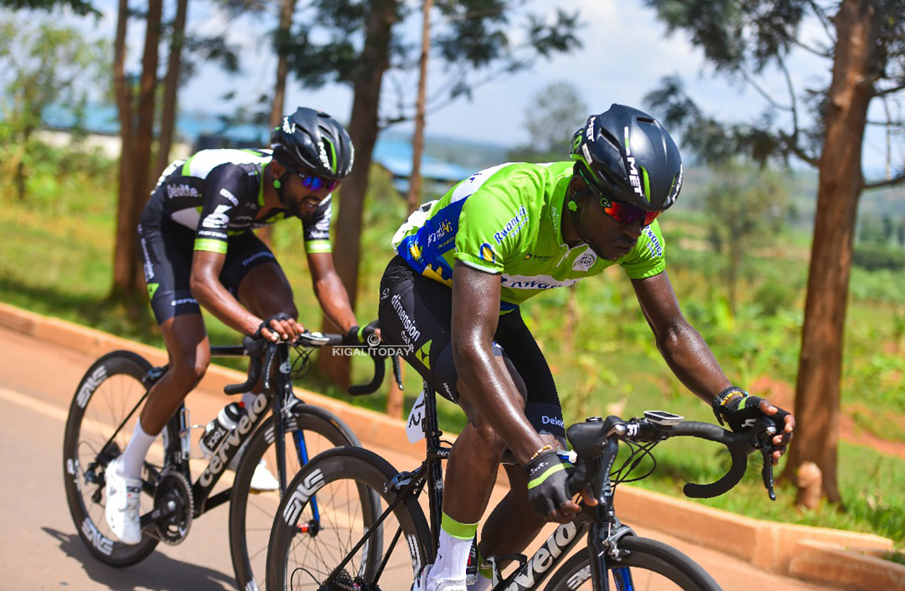 Areruya Joseph na Eyob Metkel baje gusiga abandi bagenda bonyine, bari bamaze kwambuka Nyabarongo berekeza Nyamata