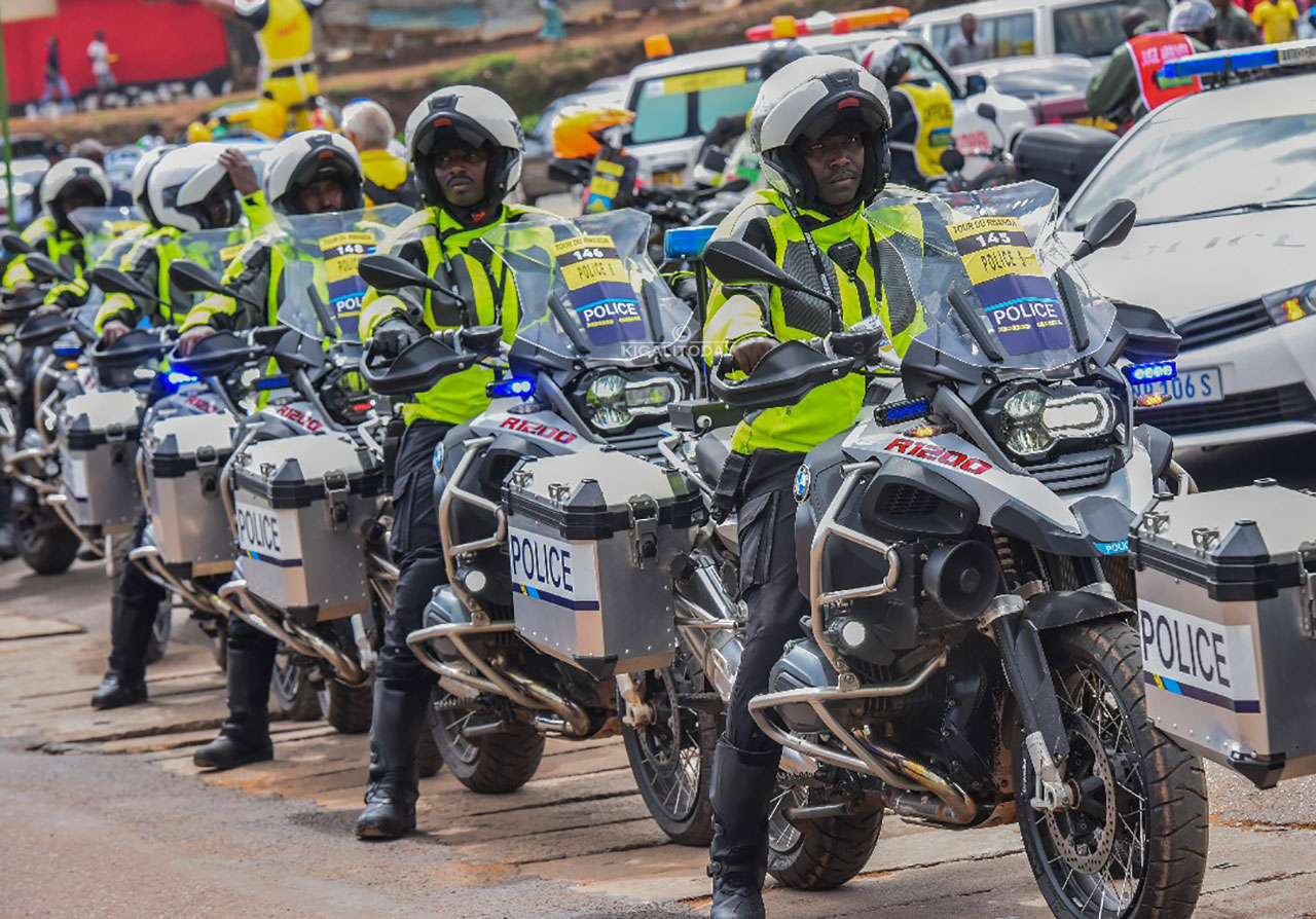 Polisi y'u Rwanda iba iri hafi icunga umutekano mu muhanda