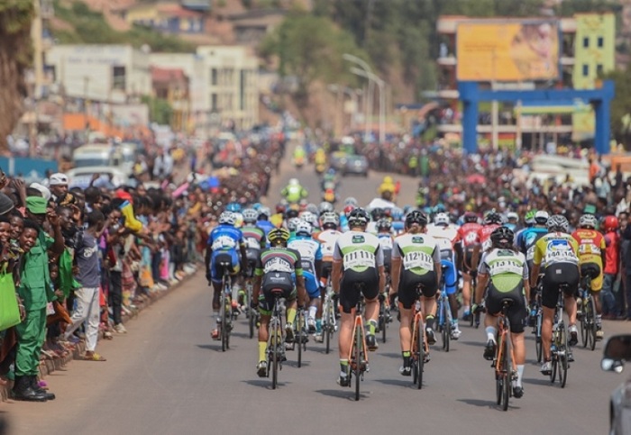 Abasiganwa mu muhanda wa Nyabugogo berekeza i Musanze