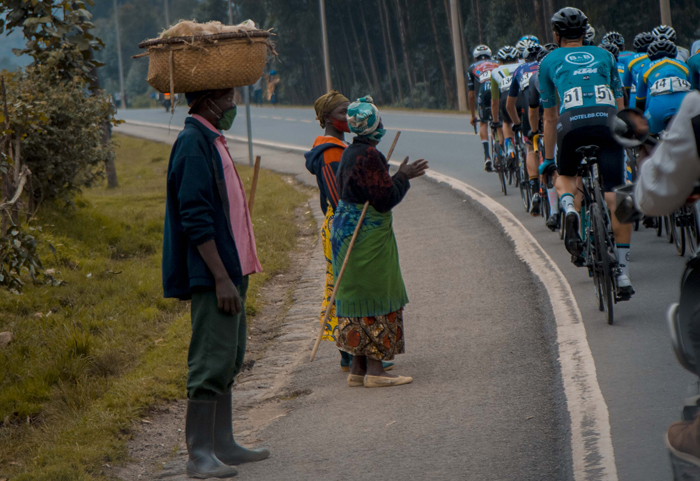 Ababyeyi bari baje gushyigikira abana....