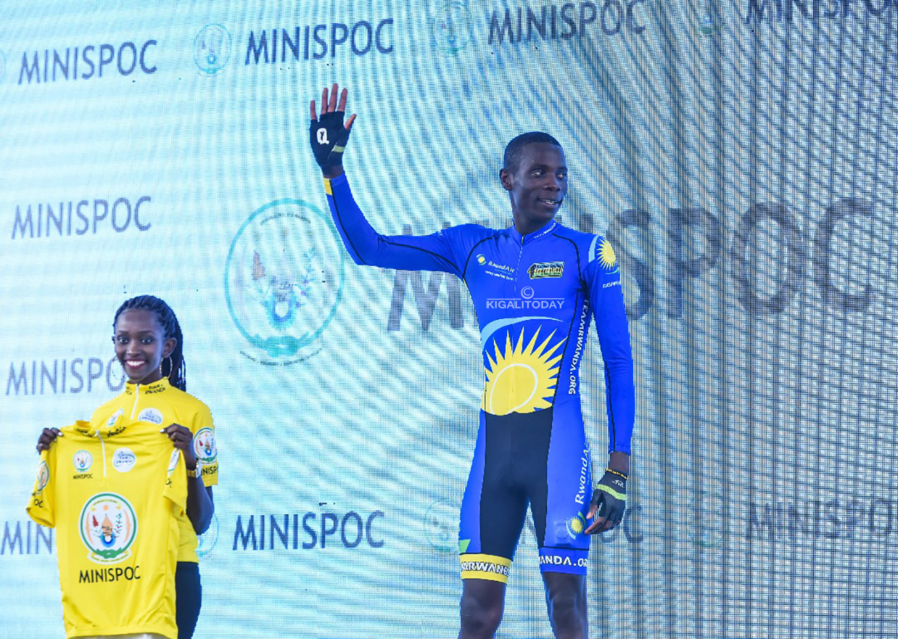 Nsengimana Jean Bosco asuhuza abafana