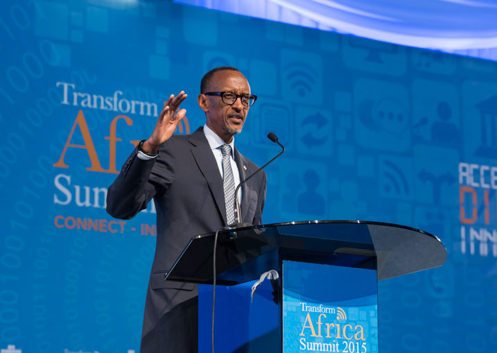 Perezida Kagame yabwiye abitabiriye Transform Africa 2015 ko gukoresha ikoranabuhanga byatuma Afurika yihuta mu iterambere.