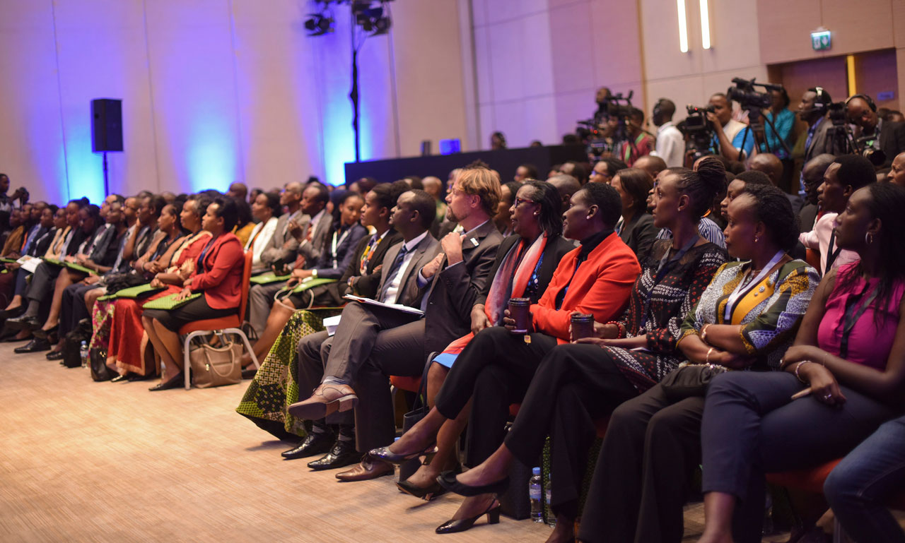 Iyi nama yari yitabiriwe n'abantu baturutse mu nzego zitandukanye z'igihugu