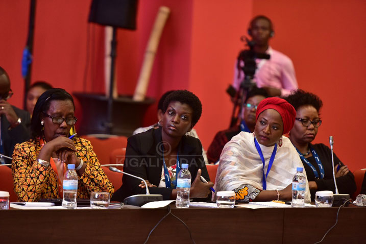 Abantu batandukanye bitabiriye ikiganiro kivuga ku masezerano yiswe ”Kigali Africa Smart Women and Girls Declaration"