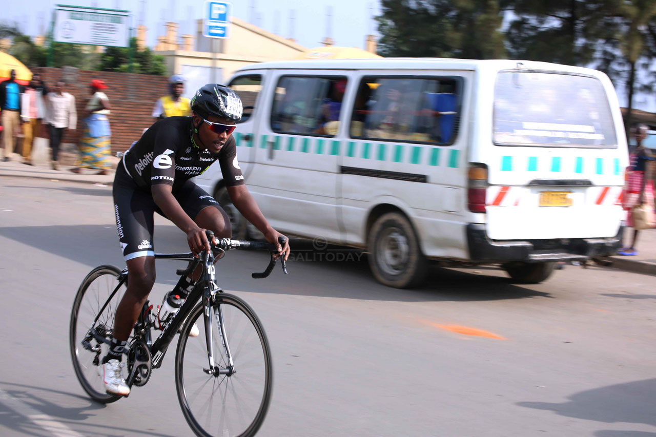 Hadi Janvier yakinnye mu basiganwa ku magare 