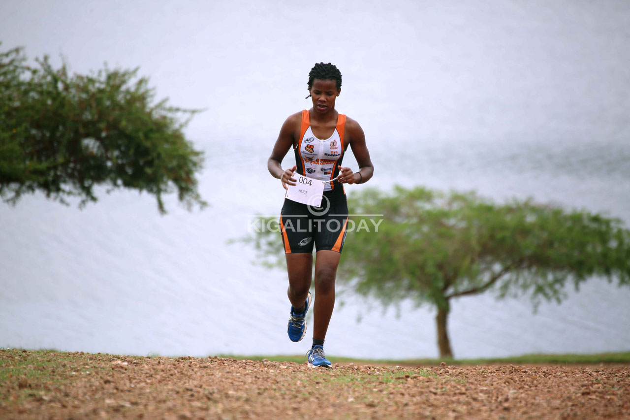 Uyu mukobwa witwa Alice Tuyishime nawe yitwaye neza aza ku mwanya wa kabiri