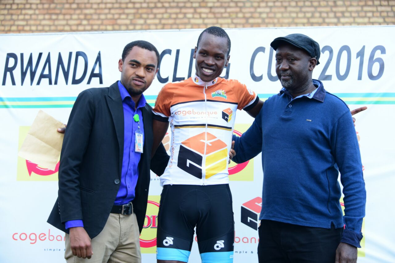 Twizerimana Mathieu watanze abandi i Nyamagabe yahembwe na Golden Monkey Hotel