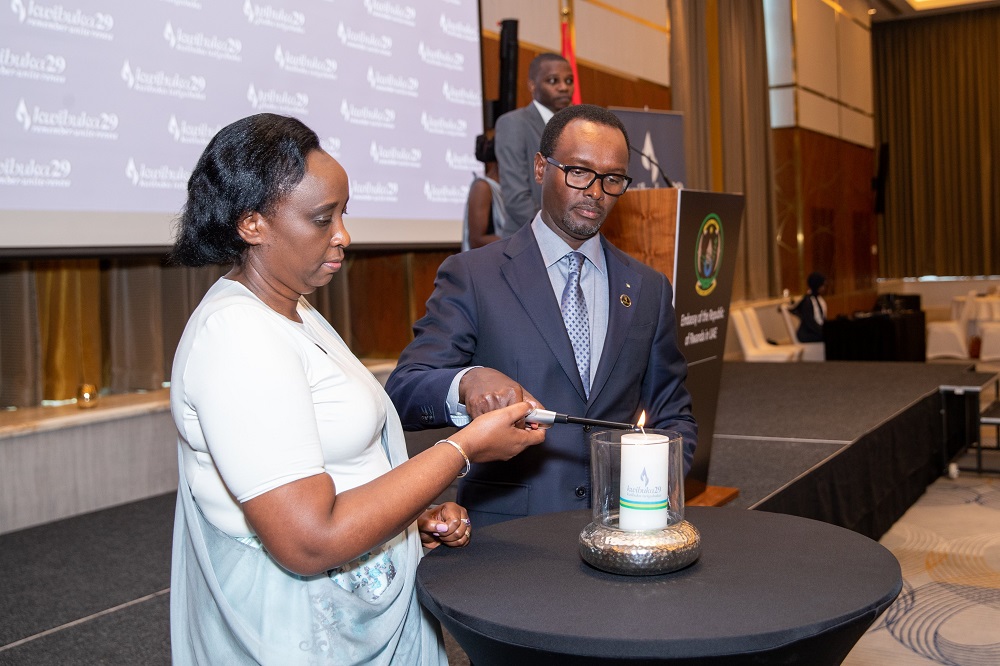 Bacanye urumuri rw'icyizere