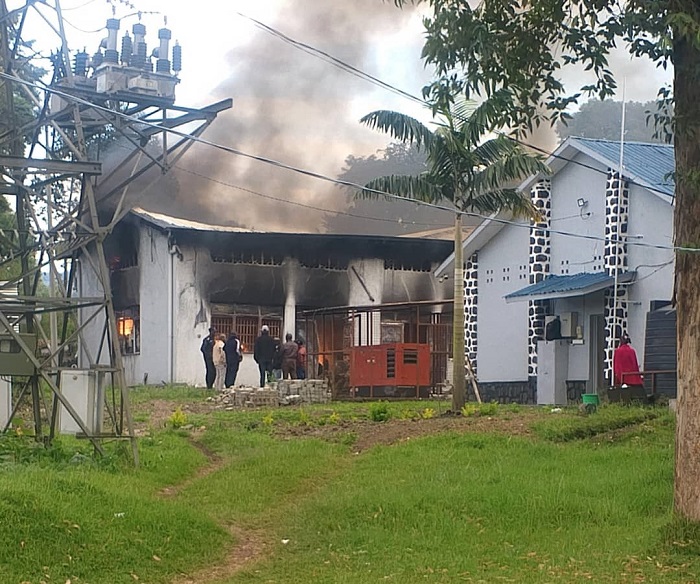 Ububiko bw'ibintu biba bitegereje gusoreshwa bwafashwe n'inkongi