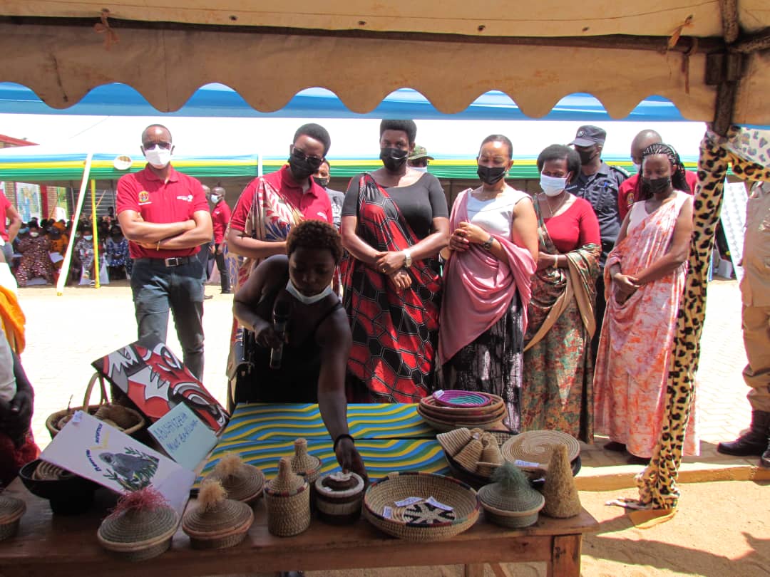 Bafite ibikorwa byinshi bakora birimo n'ubukorikori