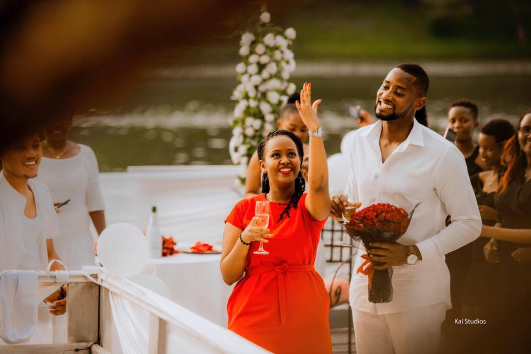 Isaro Amanda yereka inshuti ze ko yemeye kuzabera Shyaka umugore