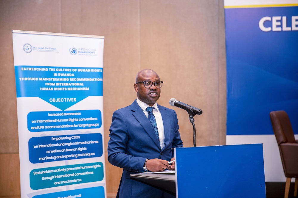 Umunyamabanga Uhoraho muri Minisiteri y'Ubutabera, Mbonera Théophille, avuga ko aho u Rwanda rugeze mu kubahiriza uburenganzira bwa muntu hashimishije agereranyije n'aho rwavuye, urugendo rukaba rukomeje