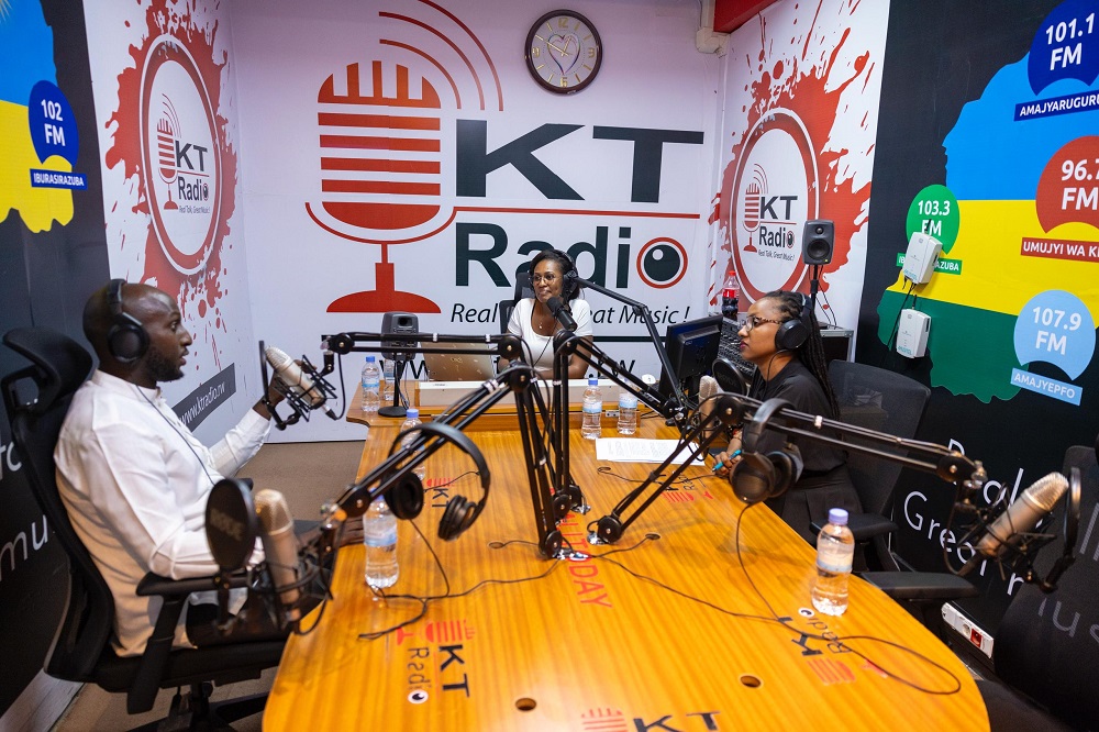 Basanga ubufatanye ari ingenzi mu guteza imbere Ikoranabuhanga mu burezi