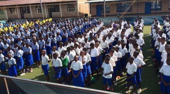 Muri Mutarama 2023 abanyeshuri bazajya batangira amasomo saa mbili n'igice za mugitondo bayasoze saa kumi n'imwe 