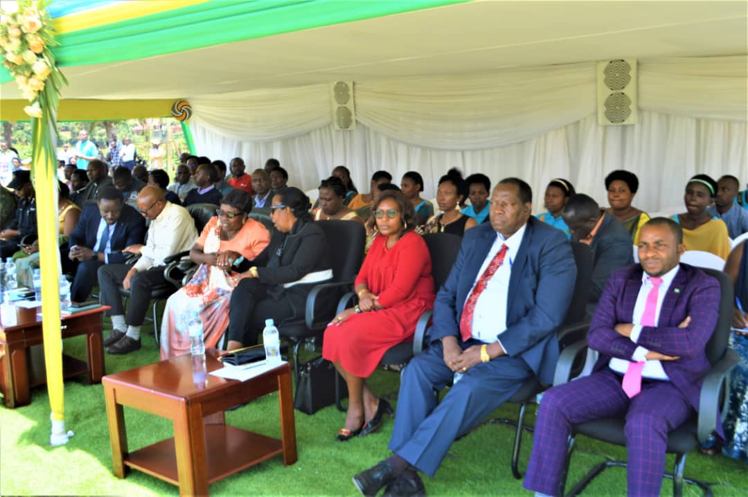 Abayobozi bitabiriye ibiganiro ku buringanire