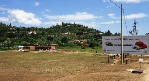 Ahahoze gereza n'isoko bya Kibuye harimo gukorwa ubusitani rusange.