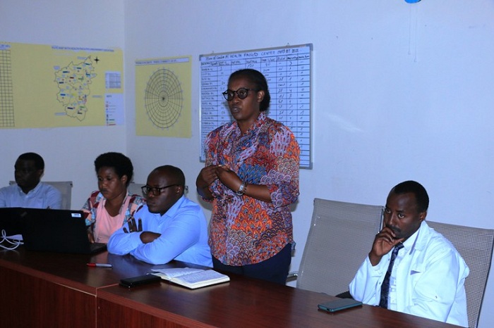 Umuyobozi wungirije w'Akarere ka Huye, Announciata Kankesha (uhagaze)