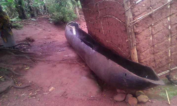 Ubu bwato abaturage batesheje abaforoderi ngo bwagiraga uruhare mu kwambutsa forode n