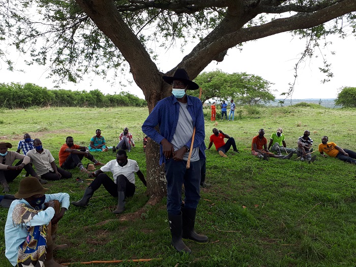 Sam Nkusi avuga ko Leta ibunganiye aborozi bifite bakwihuza bakigurira imashini isarura ubwatsi