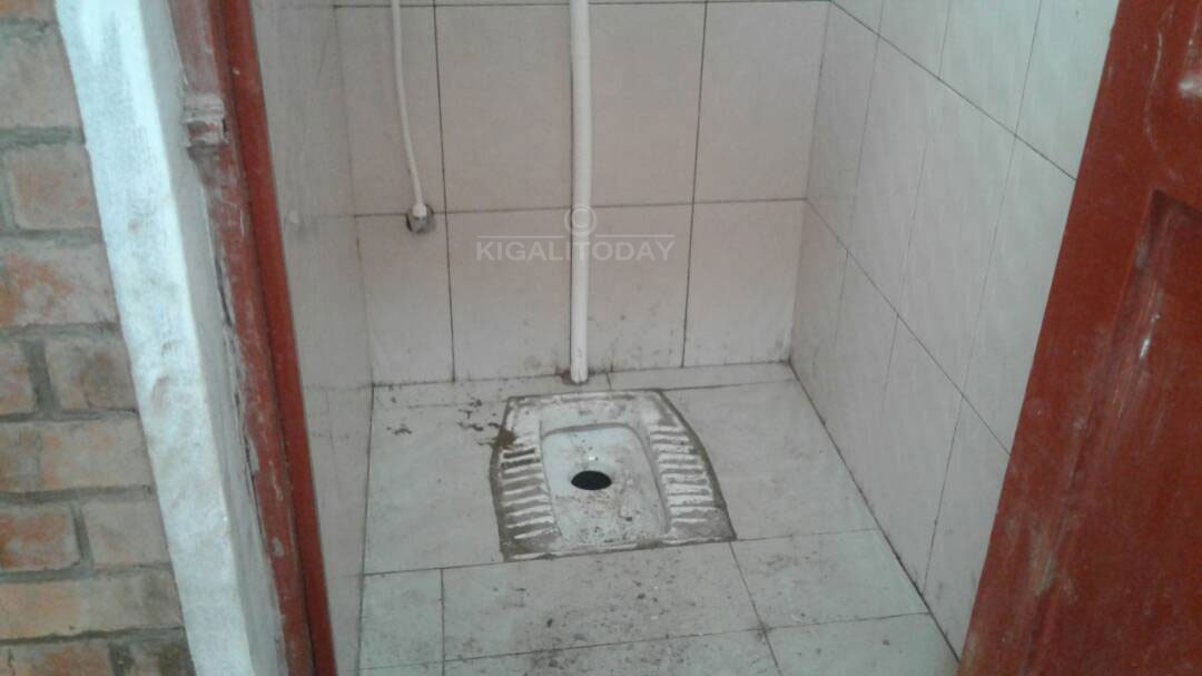 Bigaragara ko habura imirimo mike ngo ubwo bwiherero butangire gukoreshwa 