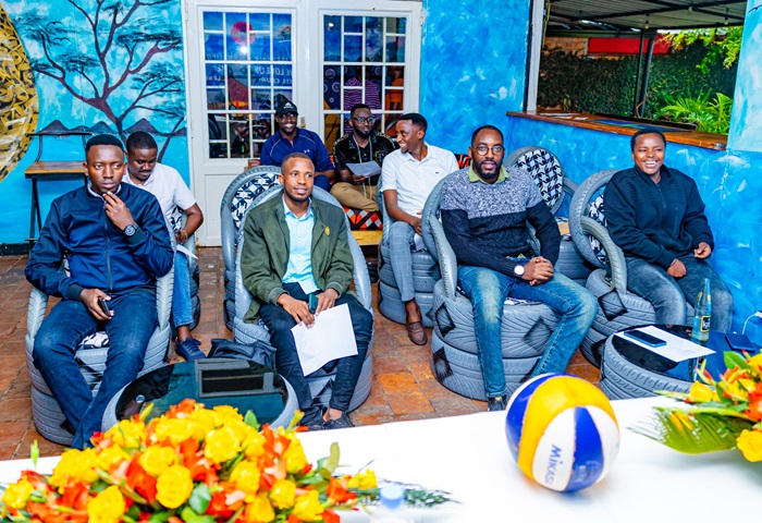 Ubwo baganiraga n'abanyamakuru