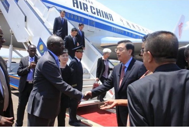 Zhang Dejiang akigera i Kigali, yakiranywe urugwiro.