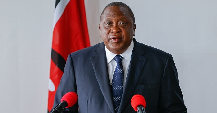 Uhuru Kenyatta yasabye impande zihanganye guhagarika imirwano 