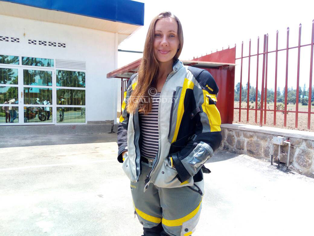 Anna avuga ko amaze kuzenguruka mu bihugu 32 harimo 10 byo muri Afurika 