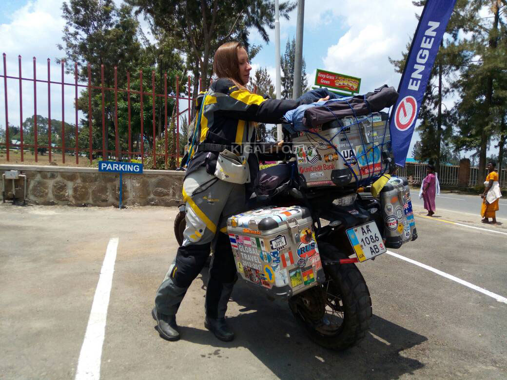 Anna ahamya ko narangiza urwo rugendo azandika igitabo 