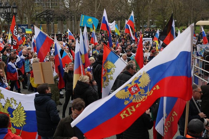 Mu mijyi itandukanye y'u Budage hakomeje imyigaragambyo ishyigikira u Burusiya