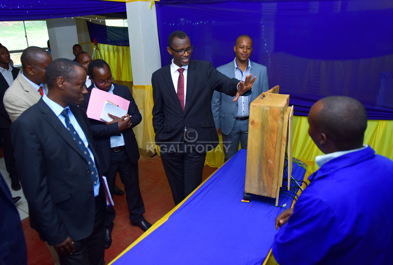 Aba bayobozi banyuzwe n'urwego abiga muri iri shuri bagezeho