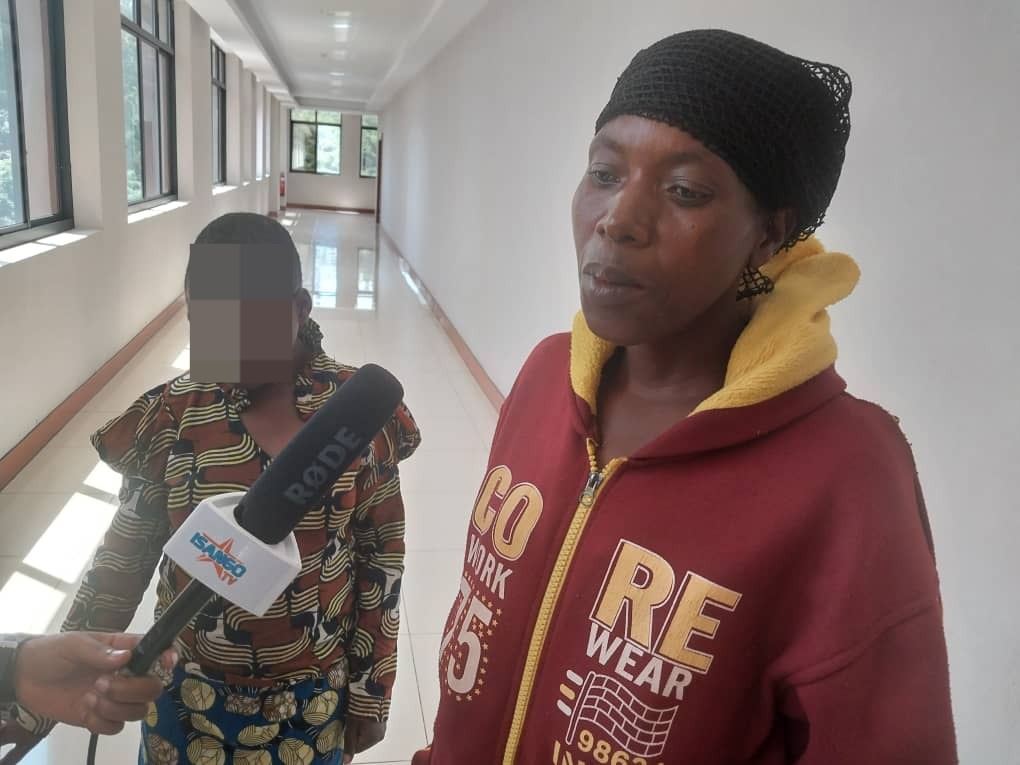 Nyirandikubwimana avuga ko kwita ku mwana ufite ubumuga bigoye, akanenga abaturanyi be bamuha akato