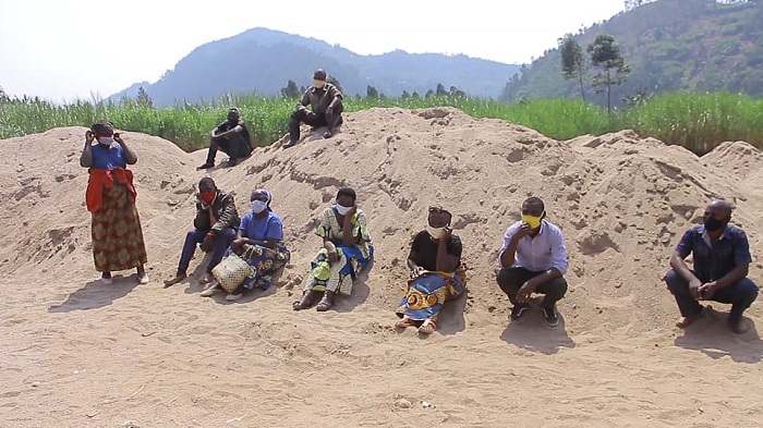 Abibumbiye muri Koperative Tunoze ubwubatsi bababajwe no gukurwa mu mitungo yabo