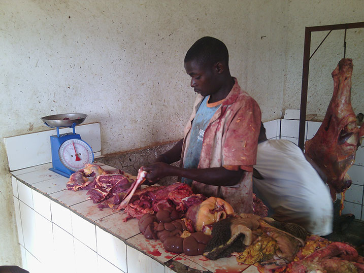 Abacuruza inyama bavuga ko batabonye abaguzi nko muri Noheri zo mu myaka yatambutse.