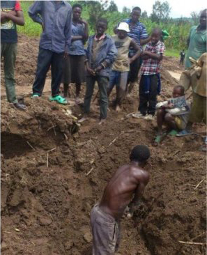 Uyu mugabo ngo ntazaheba amafaranga yagendeye mu ipantaro igihe umusozi warwaraga inzu ye tariki 19/04/2013.