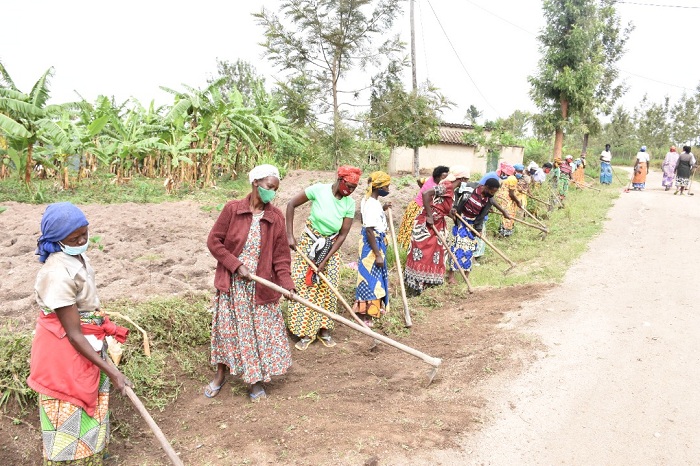 Ibikorwa by'umuganda abaturage bahuriramo bishimangira ubumwe bwabo