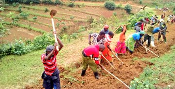 Rulindo, abaturage biyemeje guhuza amaboko bahagurukira ikibazo cy'isuri yabazengereje