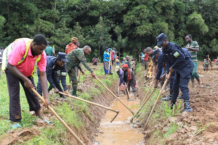 Kuzibura imigende y'amazi y'igishanga cya Gashenyi bizafasha mu gukumira ibiza