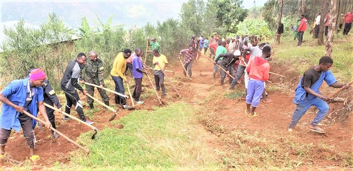 Igikorwa cyo gutaha moto biguriye cyabaye nyuma y'umuganda