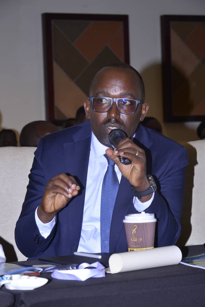 Umugenzuzi Mukuru w'imari ya Leta, Alexis Kamuhire asanga buri wese akwiye kubahiriza inshingano ze