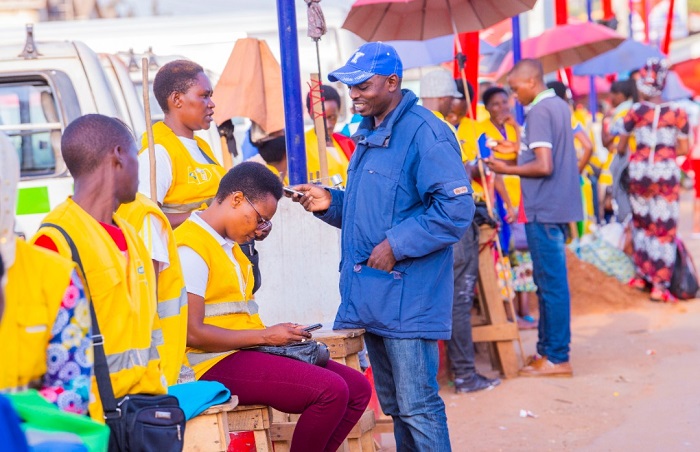 Umugore abasha gushabuka agakora ubucuruzi buciriritse, bikunganira umugabo bakabasha gutunga urugo