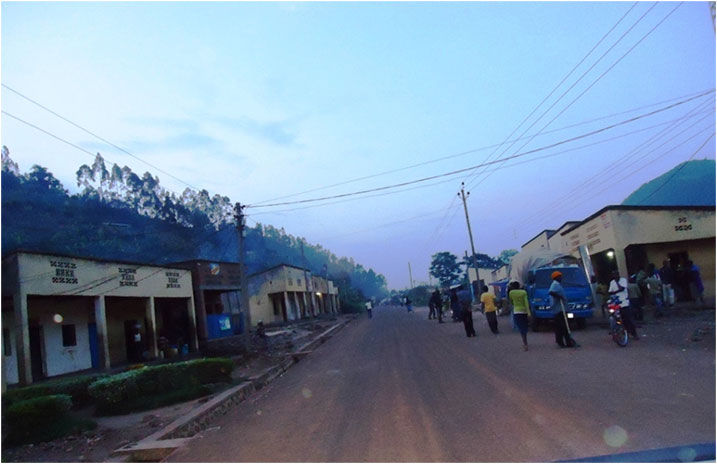 Umuhanda Nyakinama-Vunga woroheje ubuhahirane hagati y