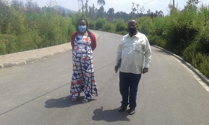 Mpunga Jean Damascene na mushiki we nibo bahagarariye umuryango muri iki kibazo