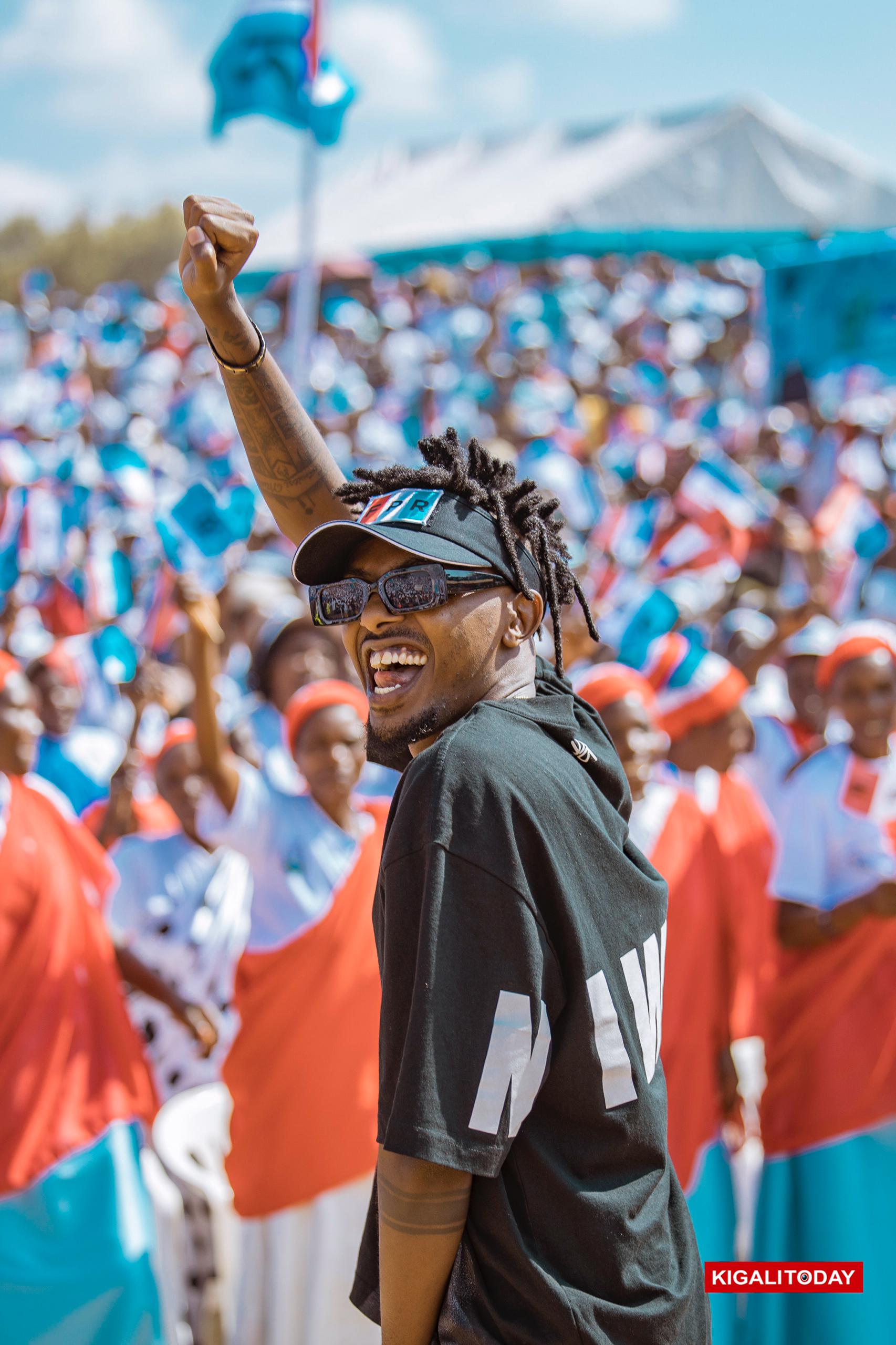 Umuhanzi Juno Kizigenza nawe yasusurukije abatuye i Gicumbi