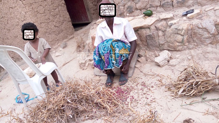 Uyu mukecuru avuga ko abuzwa amahwemo n'abantu barara batera amabuye ku nzu ye 