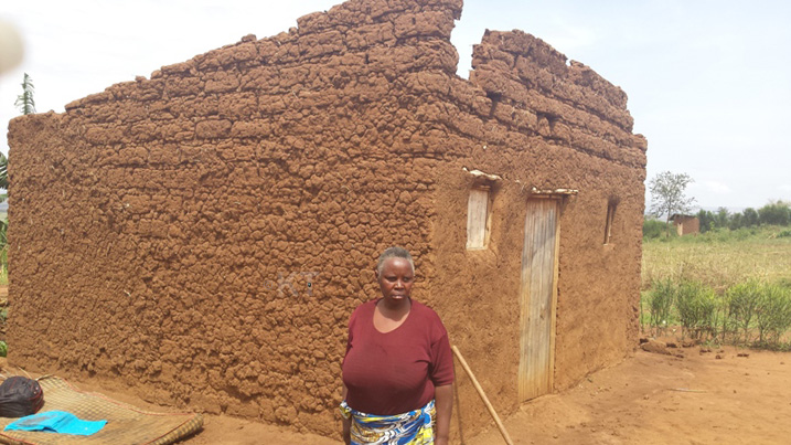 Umukecuru Mukagatera Epiphanie imbere y