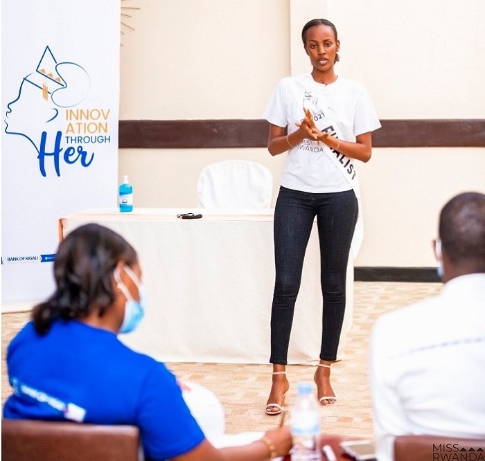 Uwankusi Nkusi Linda asobanura imiterere y'umushinga we