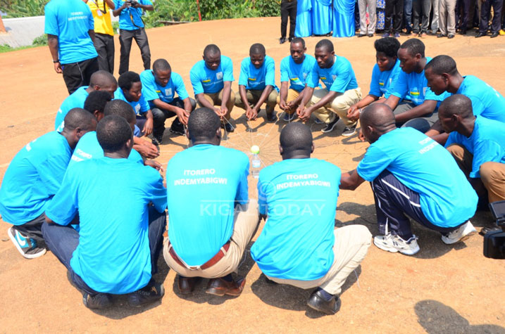 Umukoro ngiro abarezi berekanye ugaragaza uko bazateza uburezi imbere bakorera hamwe